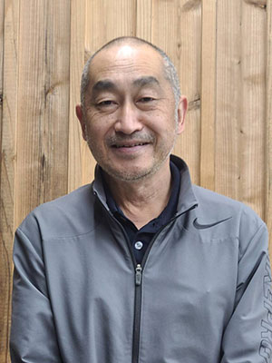 木塚 涼